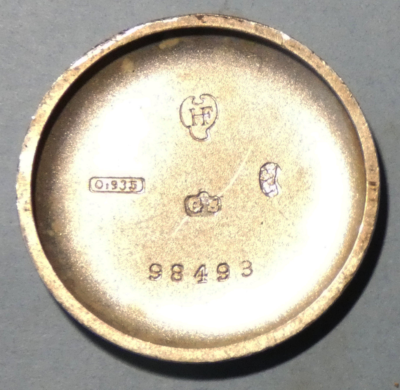 British sponsor's mark but no hallmarks